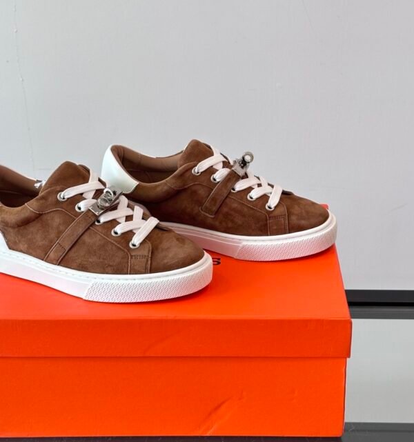 HRMS Day Suede Trainers with Functional Kelly Buckle – Brown