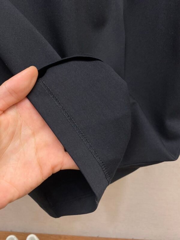 BLMN Gold Logo Kiss Print T-Shirt – Black