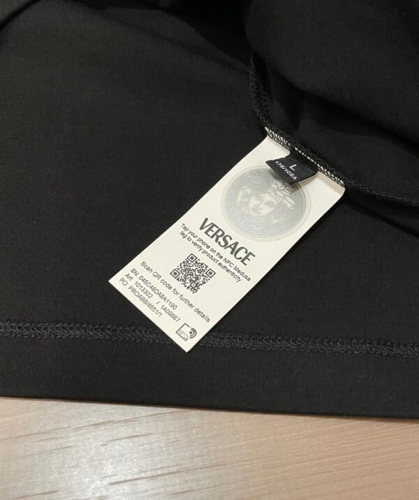 VRSC White Medusa Head Motif Cotton Crewneck Jumper – Black