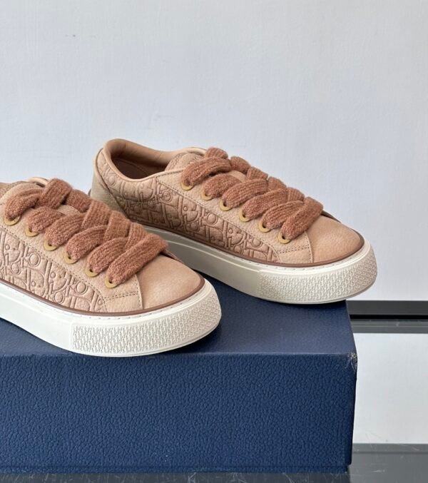 7 DXR CD Spin Suede & Oblique Canvas Trainers – Beige