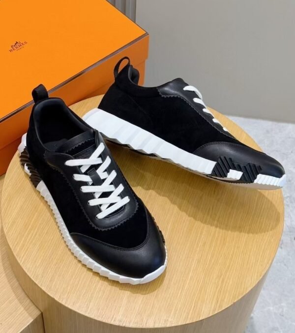 HRMS Leather & Suede Trainers – Black
