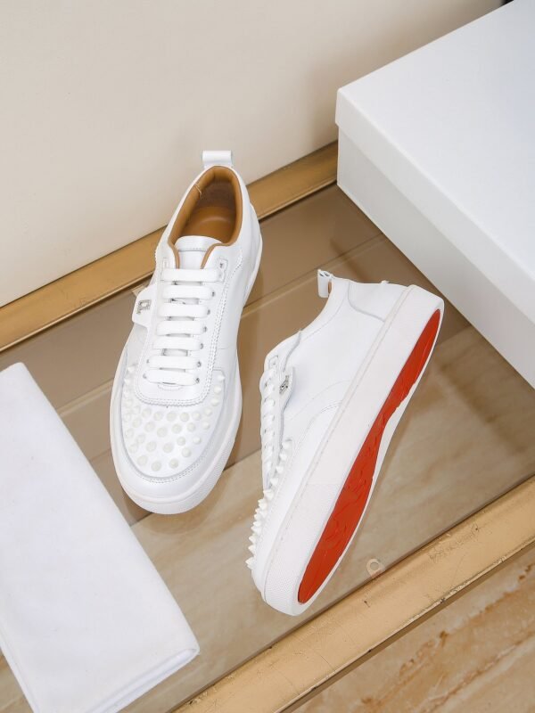 CLB Low-Top Trainers with Studded Toe Detail - White