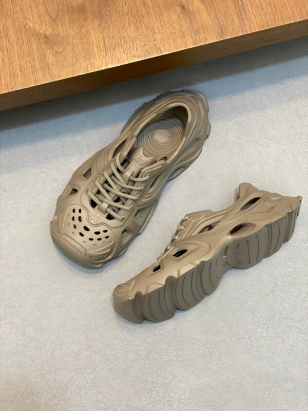 BLNCG Chuncky Sculpted Low-Top Trainers - Brown