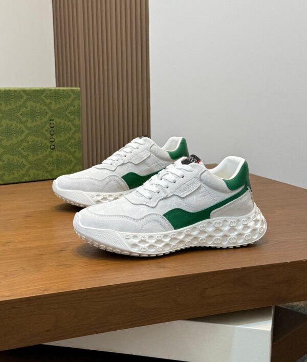 GCCI Trainers with Contrast Panels and Textured Sole - White/Green