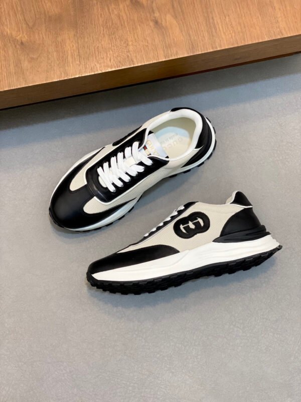 76908993 GCCI Low-Top Trainers with Logo Patch - Black/Beige