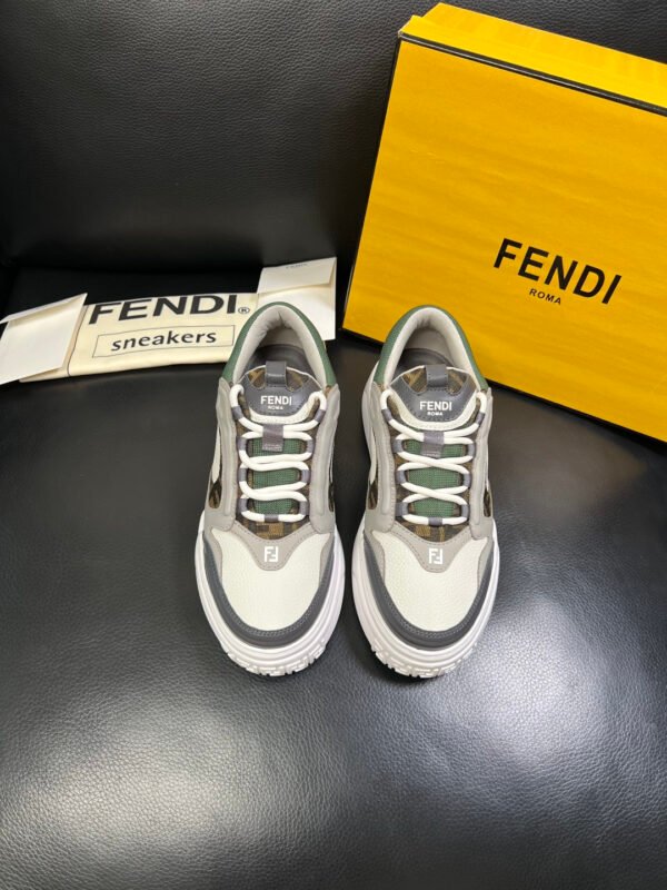 FND Low-Top Trainers with Subtle Green Accents -Grey/White