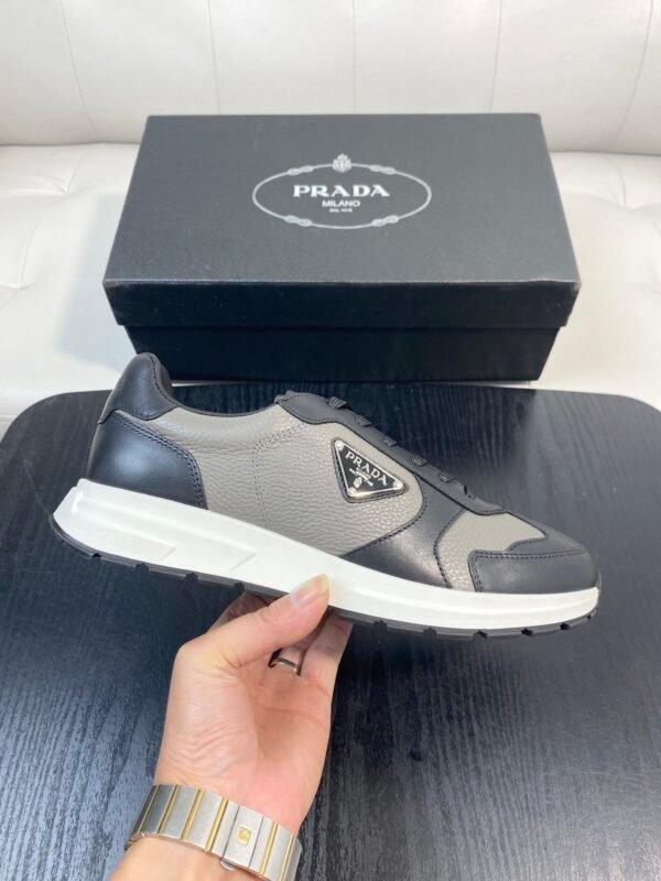 PRDA Low-Top Trainers with Contrast Panels - Black/Grey