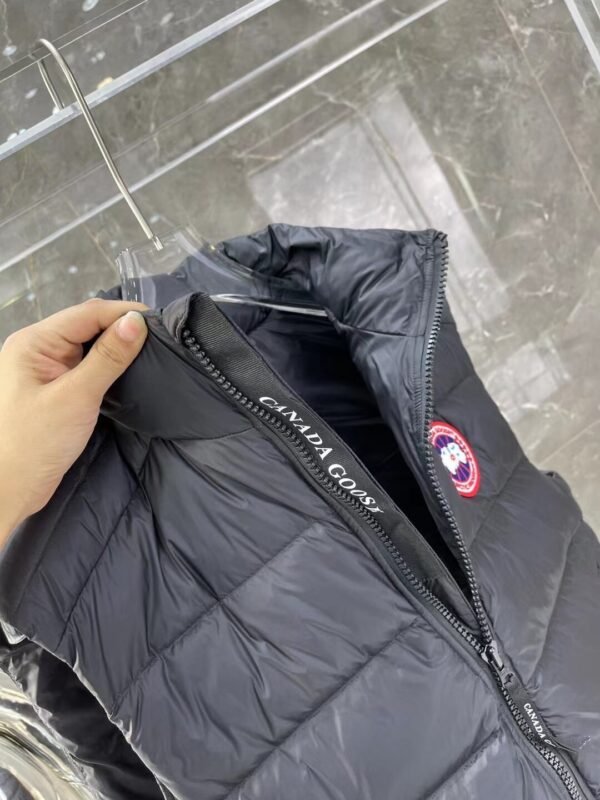 7c4138f5 CG Quilted Puffer Gilet - Black