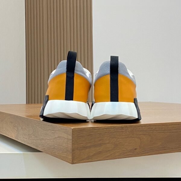 8 HRMS Mesh Low-Top Trainers – Grey Blue & Orange