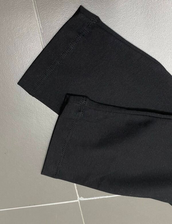 BLMN Gold Tone Logo-Print Long-Sleeve Tee Crewneck Jumper