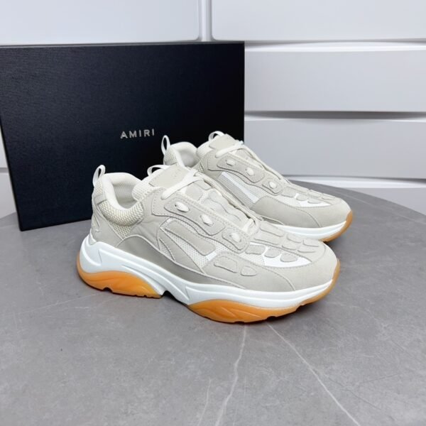 8 AMR Mesh & Suede Gum Sole Bone Runner Trainers – White & Light Grey