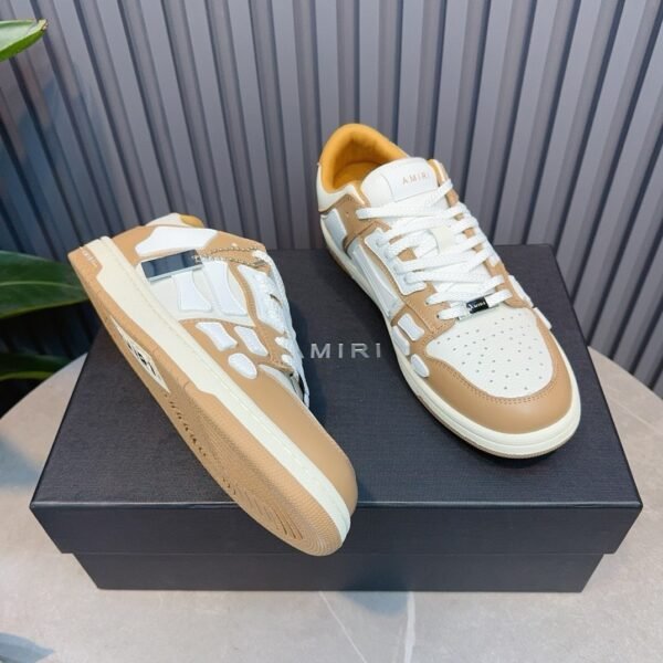 8 AMR Skel Leather Trainers – Alabaster with White Accents