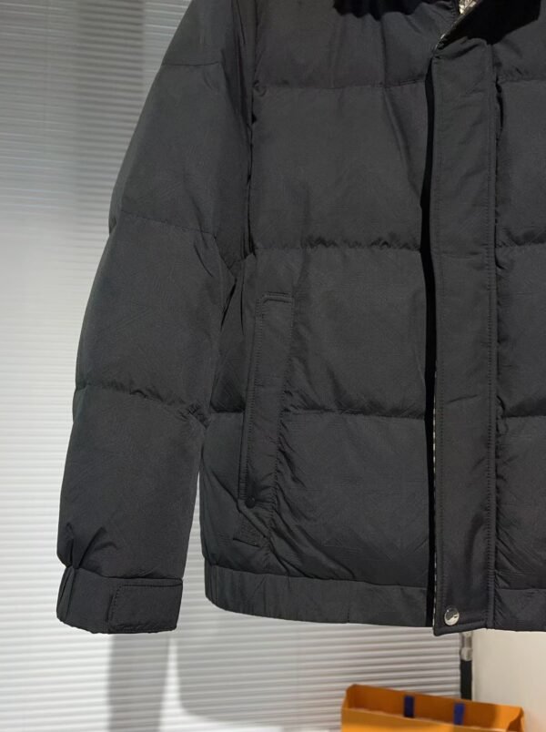 VRSC Patterned Collar Reversible Quilted Puffer Coat