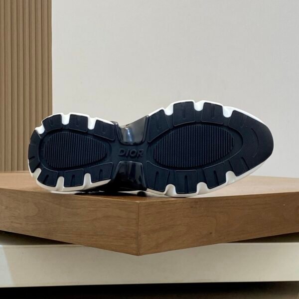 8 DXR Technical Mesh & Leather Trainers – Black & White