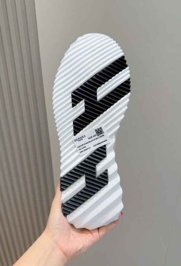 HRMS Leather & Suede Trainers – Beige