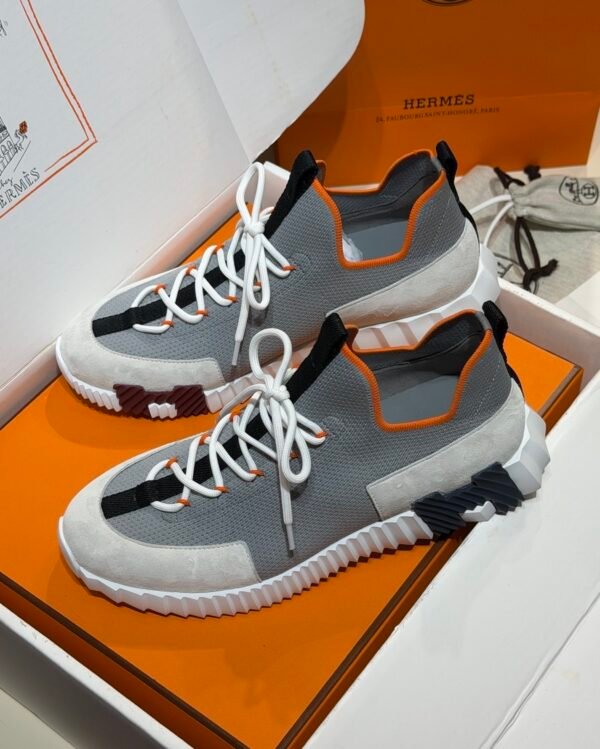 HRMS Knit & Suede Low-Top Trainers – Grey with Black Stripe