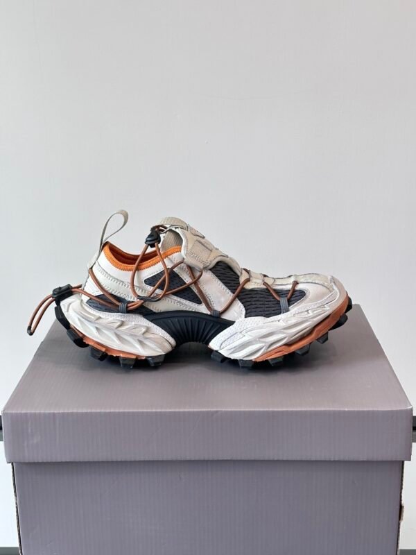 81058332 BLNCG Low-Top Chunky Trainers with Contrast Panels - Black/White