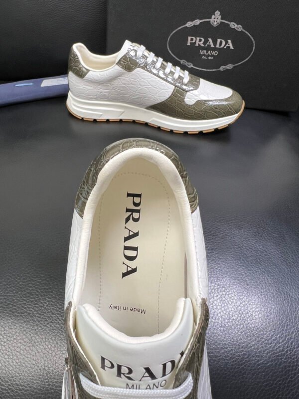 PRDA Low-Top Trainers in White with Olive Contrast Panels