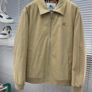 84d3db94 BRBY Collared Zip-Up Jacket - Beige