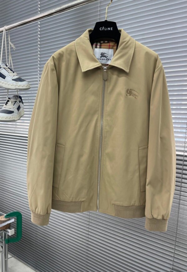 BRBY Collared Zip-Up Jacket - Beige