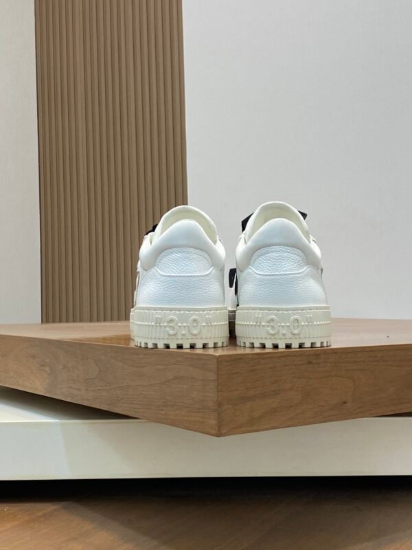 OFFW Low-Top Trainers with Tonal White Panels