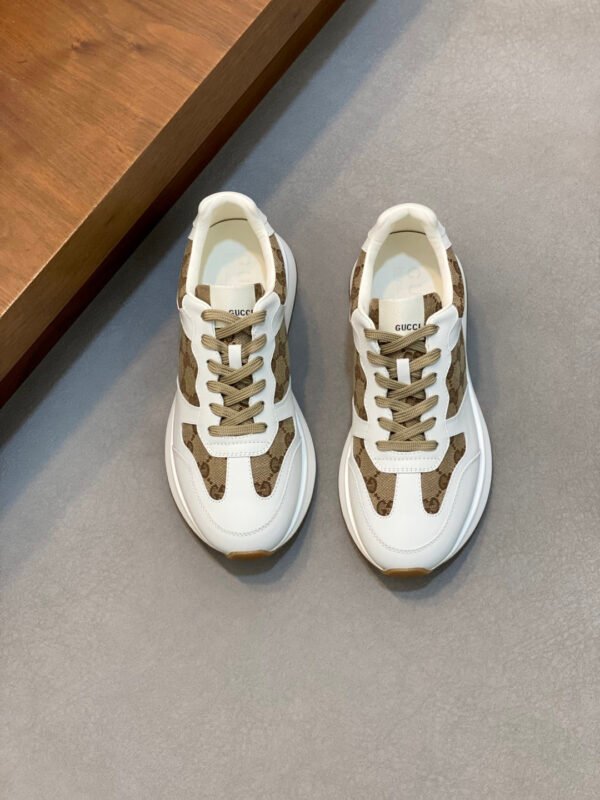 GCCI Trainers with Monogram-Style Contrast Panels - White/tan