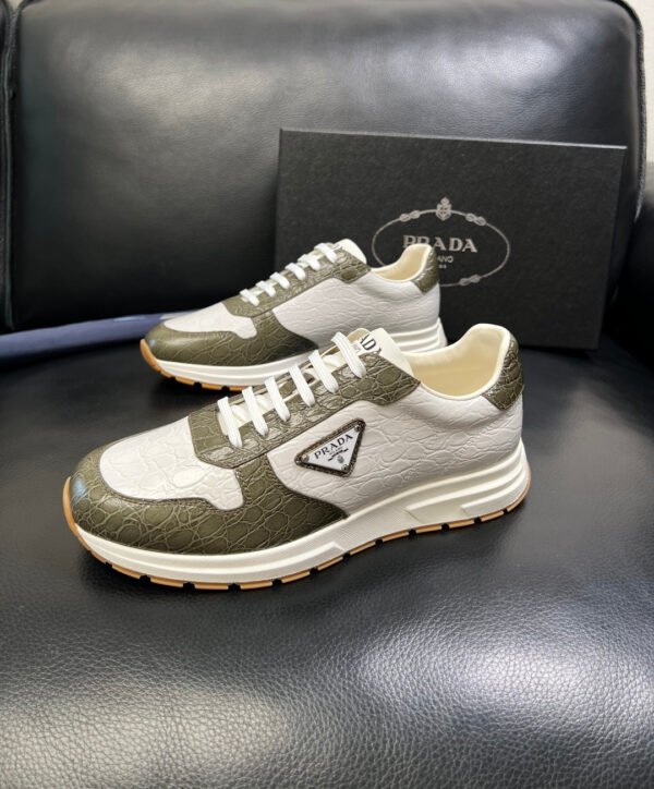 PRDA Low-Top Trainers in White with Olive Contrast Panels