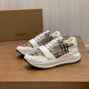 8d481ba9 BRBY Trainers with Check Panel and Strap - White/Beige