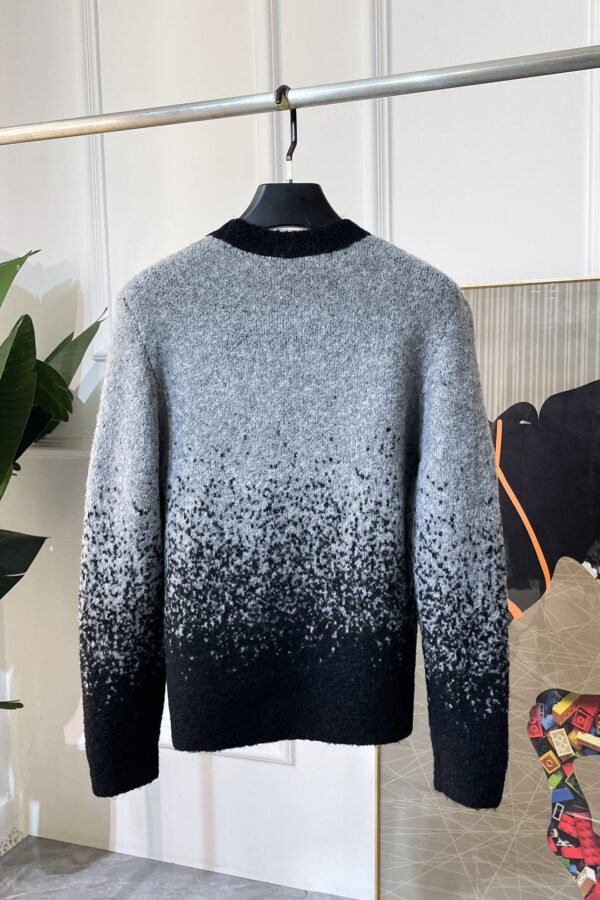 CD Crew Neck Gradient Jumper