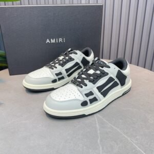 AMR Skel Leather Trainers – Light Grey with Black Accents