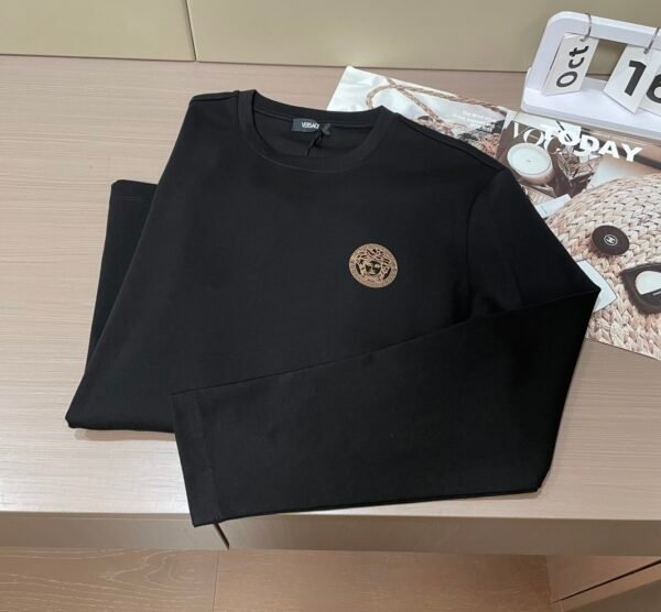 VRSC Gold-Tone Medusa Embossed Logo Slim-Fit Knit Jumper – Black