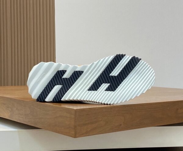 9 HRMS Mesh Low-Top Trainers – Grey Blue & Orange