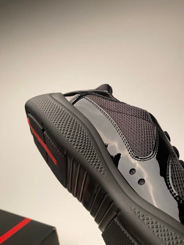 PRDA Trainers with Mesh Panels and Contrast Smooth Overlays - Black