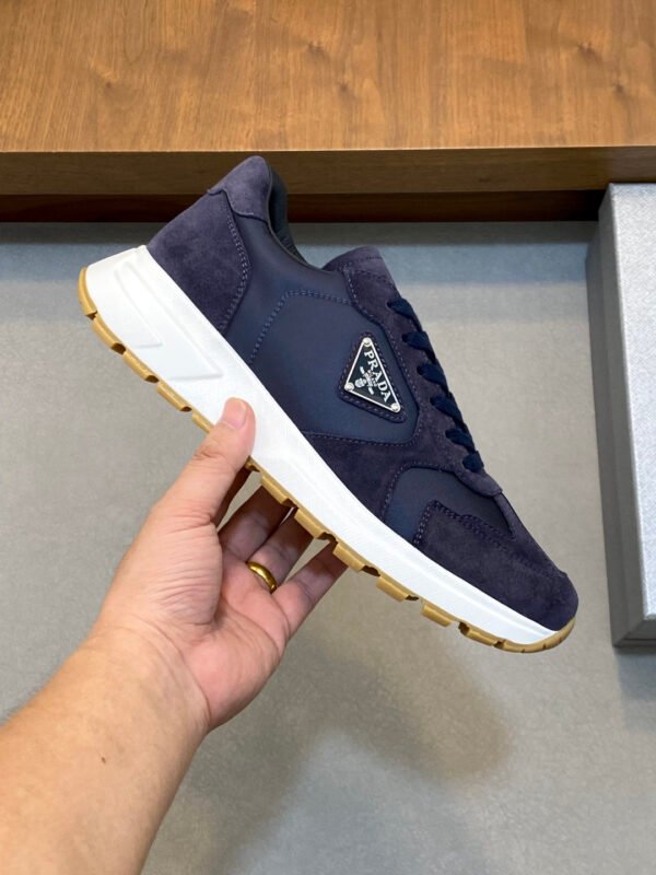 PRDA Low-Top Trainers with Navy Panels
