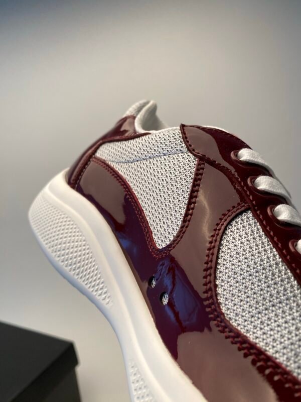 PRDA Trainers with Mesh Panels and Contrast Smooth Overlays - Red