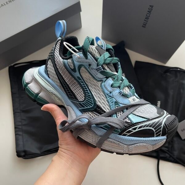 BLNCG Chunky Trainers with Contrast Accents - Blue