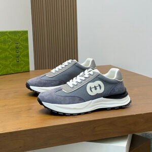 GCCI Low-Top Trainers with Logo Patch - Grey