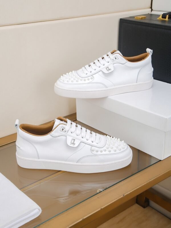 CLB Low-Top Trainers with Studded Toe Detail - White