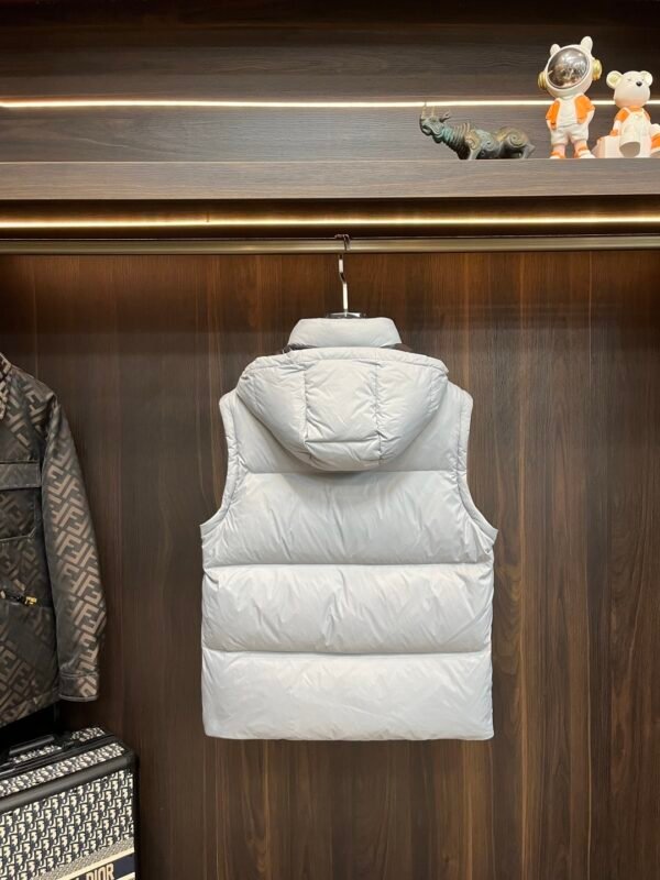 a2b7a306 FND Hooded Puffer Jacket with Contrast Lining - White