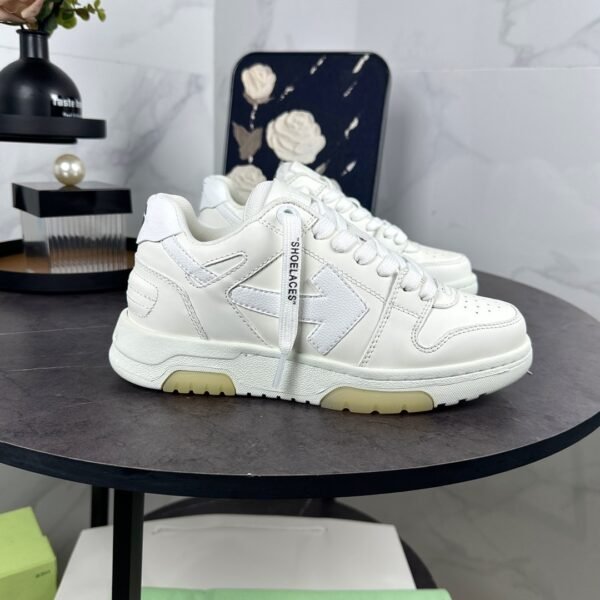 OFFW Trainers with Tonal White Panel Design