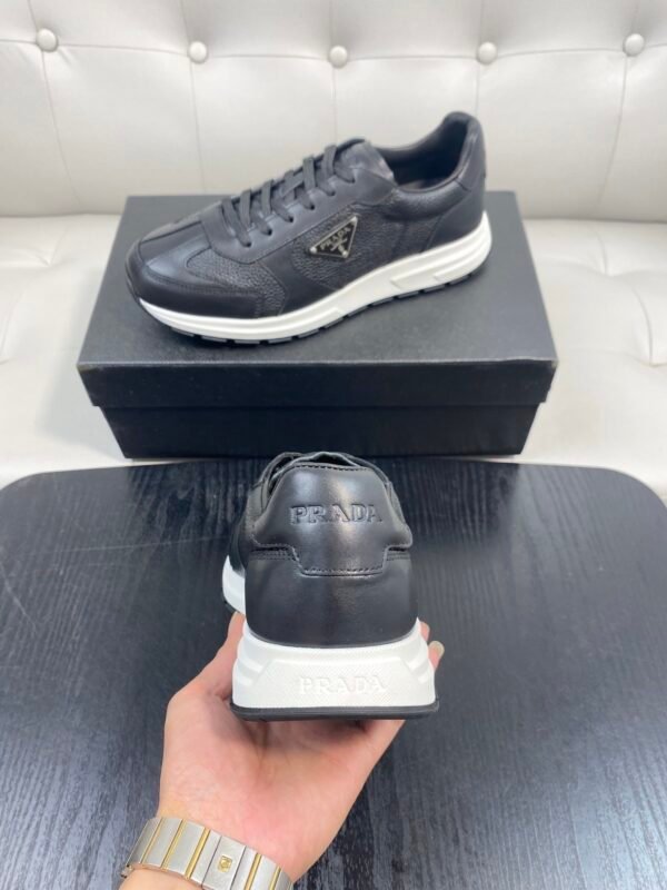 PRDA Low-Top Trainers with Contrast Panels - Black