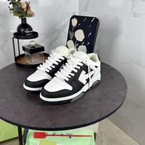 a643a9d9 OFFW Trainers with Black & White Contrast Panels