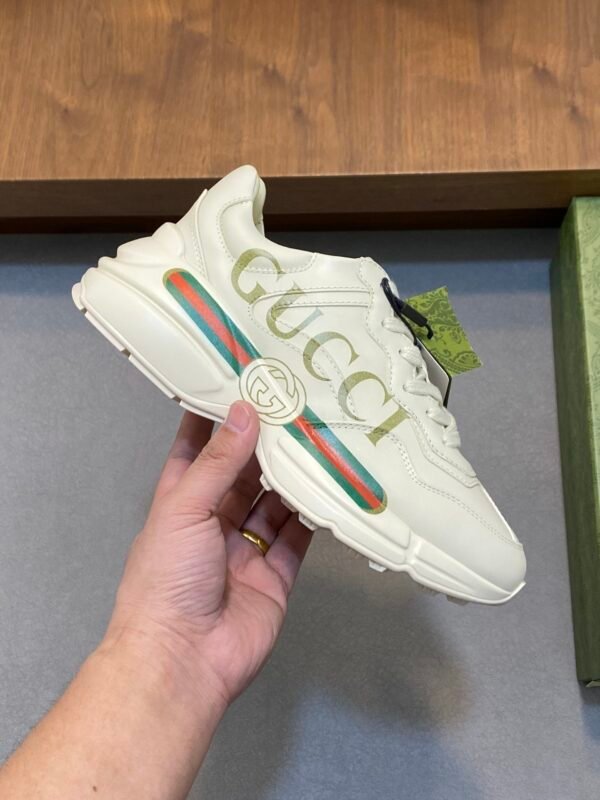 GCC Chunky Trainers with Stripe Detail - White