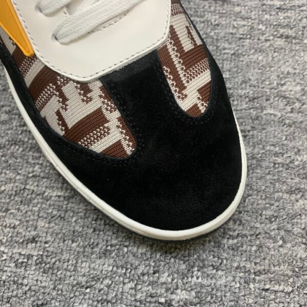 FND Low-Top Trainers with Logo Pattern - Black/Brown