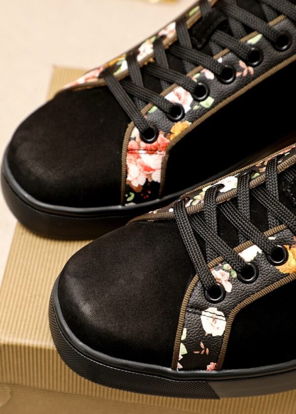 ad0ecaa7 CLB Low-Top Trainers with Floral Trim detail - Black