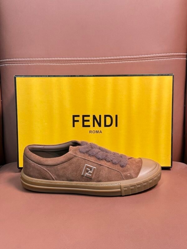 b113429f FND Low-Top Trainers with Fuzzy Laces - Brown