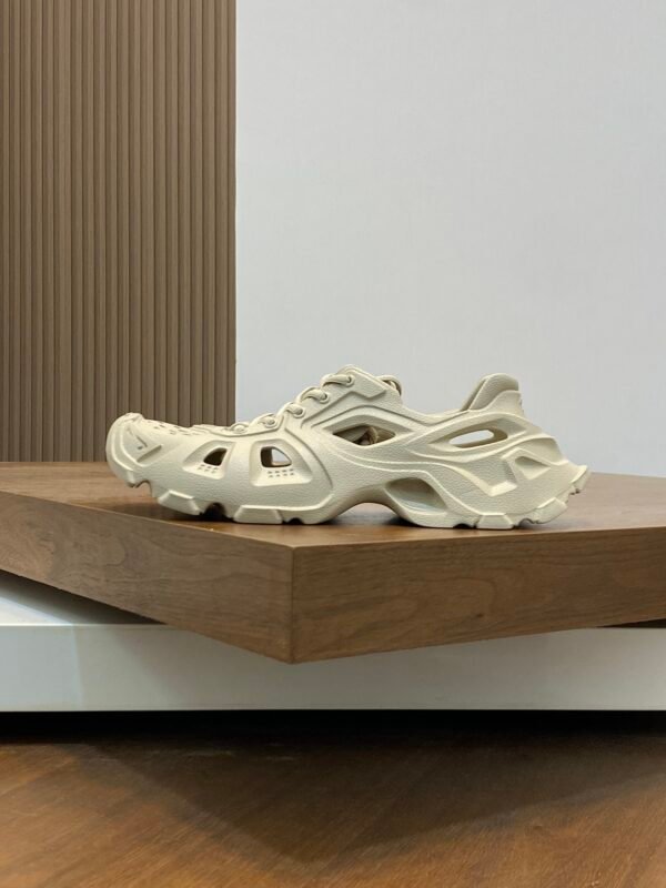 BLNCG Chuncky Sculpted Low-Top Trainers - Beige