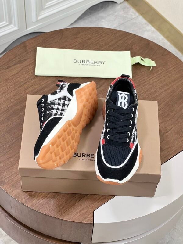 BRBY Low-Top Trainers with Check Side Panels - Black