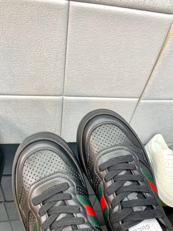 b5582a4d GCCI Low-Top Trainers with Contrast Stripe - Black