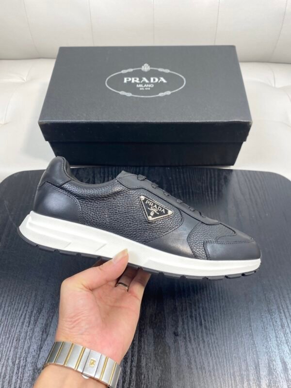 PRDA Low-Top Trainers with Contrast Panels - Black
